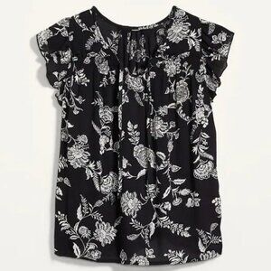 Ruffled Crinkle-Texture Tie-Front Blouse